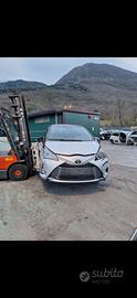 TOYOTA YARIS ANNO 2019 1.0 BENZ,ricambi