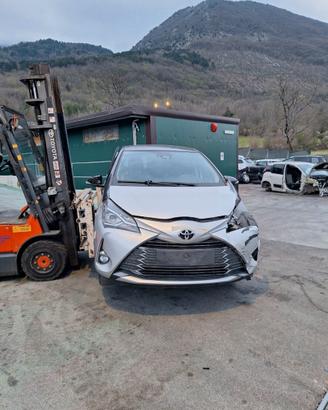 TOYOTA YARIS ANNO 2019 1.0 BENZ,ricambi