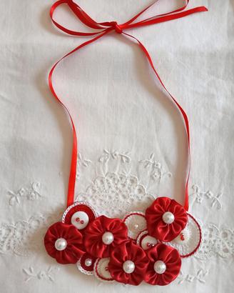 Collana rossa con yoyo e perle