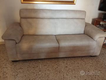 Divano moderno