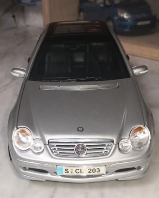 MERCEDES BENZ C-CLASS SPORTCOUPE' 2002 1/18 MAISTO