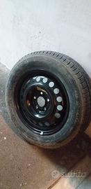 cerchio ruota con pneumatico