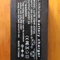 carica batt monopattino 