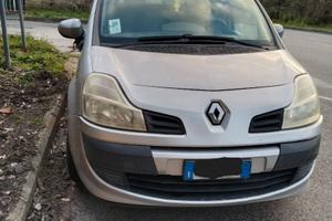 Renault GrandModus 2010