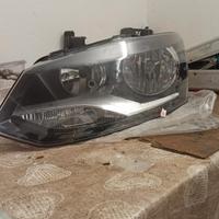faro anteriore SX VW polo 6r