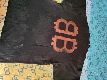 t-shirt Crypto size 1 Balenciaga 