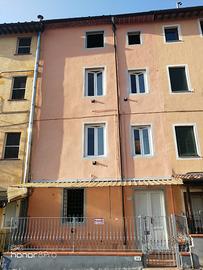 Casa Pronta Con Resede Privata Garage P/A Terreno