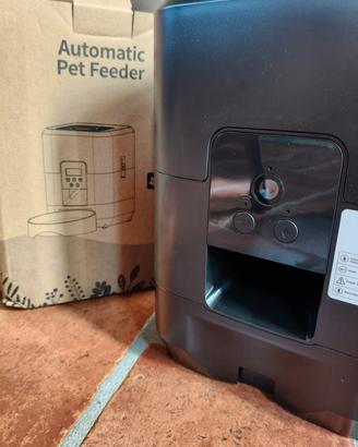 distributore automatico crocchette 