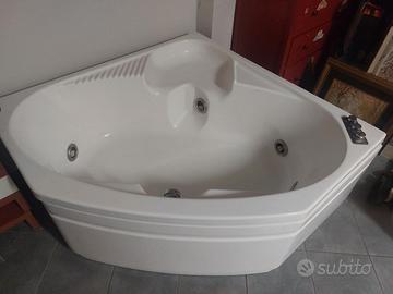 vasca idromassaggio Jacuzzi