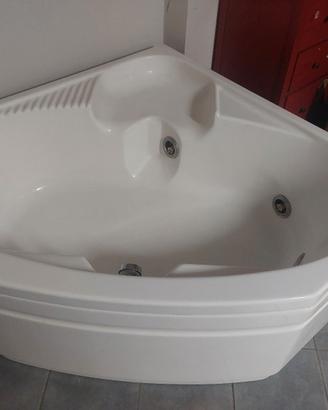 vasca idromassaggio Jacuzzi