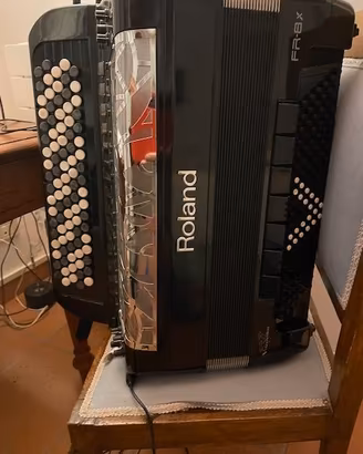 fisarmonica elettronica  ROLAND