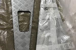 Mandorlato  parafanghi defender