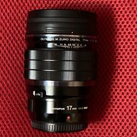 OLYMPUS 17 mm 1:1.2 PRO