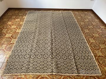 Antico tappeto sardo