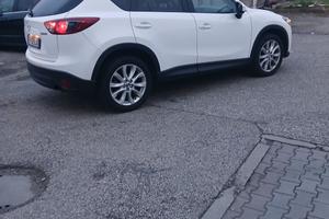 Presente consumo di liquido refrigerante..