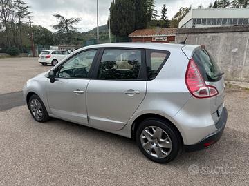 Renault Scenic Xmod 1.5 dCi 110CV