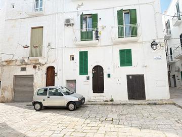 Deposito nel centro storico