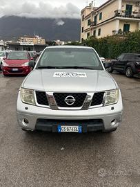 Nissan Pathfinder 2.5 dCi LE