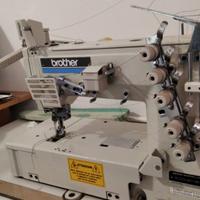 macchina da cucire due aghi