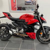 Ducati Streetfighter V2
