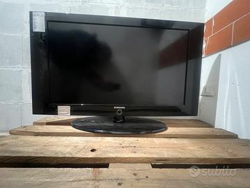 TV Samsung 37” con Decoder DVB2 Digitale Terrestre