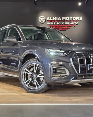 AUDI Q5 40 TFSI quattro S tronic Business Adv