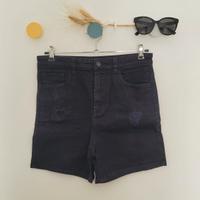Short taglia L marchio United Color of Benetton