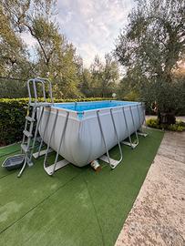 Piscina della Bestway
