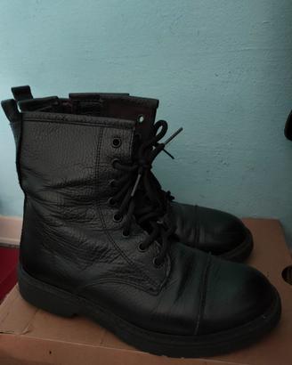 Stivaletti / anfibi /bikers pelle martellata 37