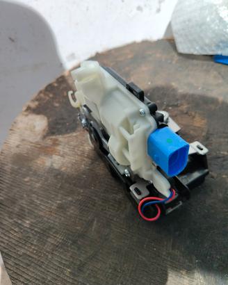 Serratura auto