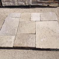 Chianche in pietra antica (recupero)