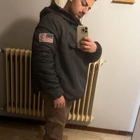 Giacca imbottita Terranova con tasca a marsupio