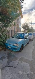 Fiat 600 celeste