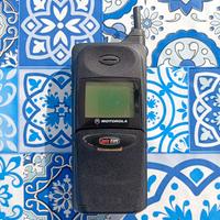 Motorola 8900 