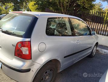 VOLKSWAGEN POLO DEL 2002