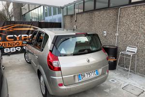 Renault Scénic 1.6 benzina euro4 spaziosa neopaten