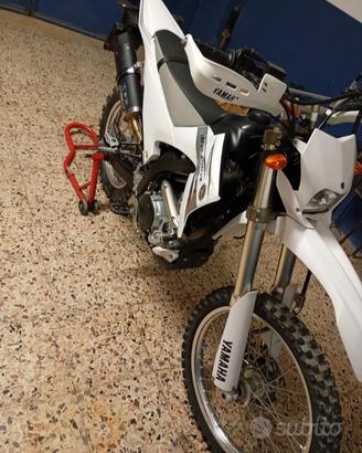 YAMAHA WR 250 R