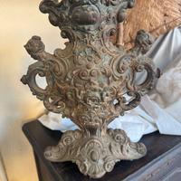 Vaso antico in ghisa