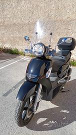 Aprilia scarabeo 300s ie