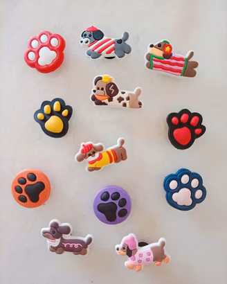 Set di Jibbitz per decorazione Crocs Bassotti 