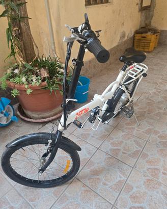 Bici Pedalata Assistita piegevolevole
