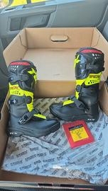 scarponi moto da bambino tg. 29