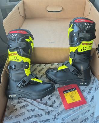 scarponi moto da bambino tg. 29