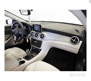 MERCEDES-BENZ CLA 180 PREMIUM Turbocharged