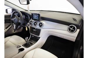 MERCEDES-BENZ CLA 180 PREMIUM Turbocharged