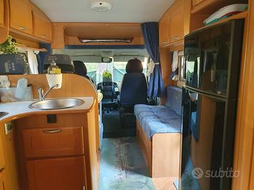 CAMPER IN A R R I V O : Mclouis SEMINTEGRALE 363