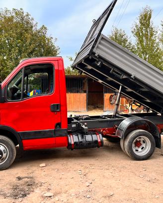 Iveco daily 35c9 2.8 turbo ribaltabile trilaterale