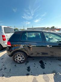 VOLKSWAGEN Golf - 2011 - incidentata