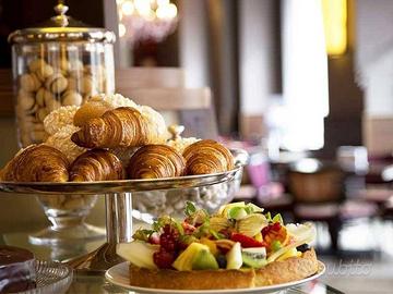 OSTERIA - BAR CON CUCINA A VISTA