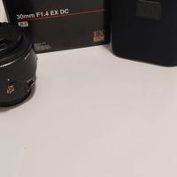 Sigma 30mm f/1.4 EX DC per CANON